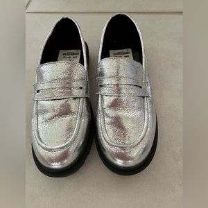 Nordstrom rack girls shoe size 2